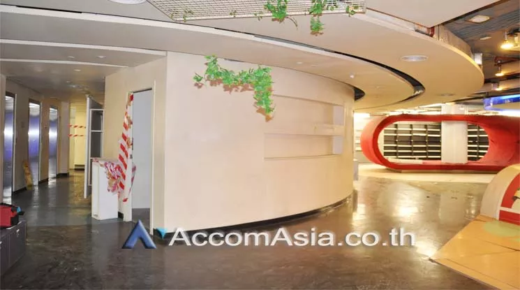 15  Office Space For Rent in Silom ,Bangkok BTS Surasak at Double A tower AA10632